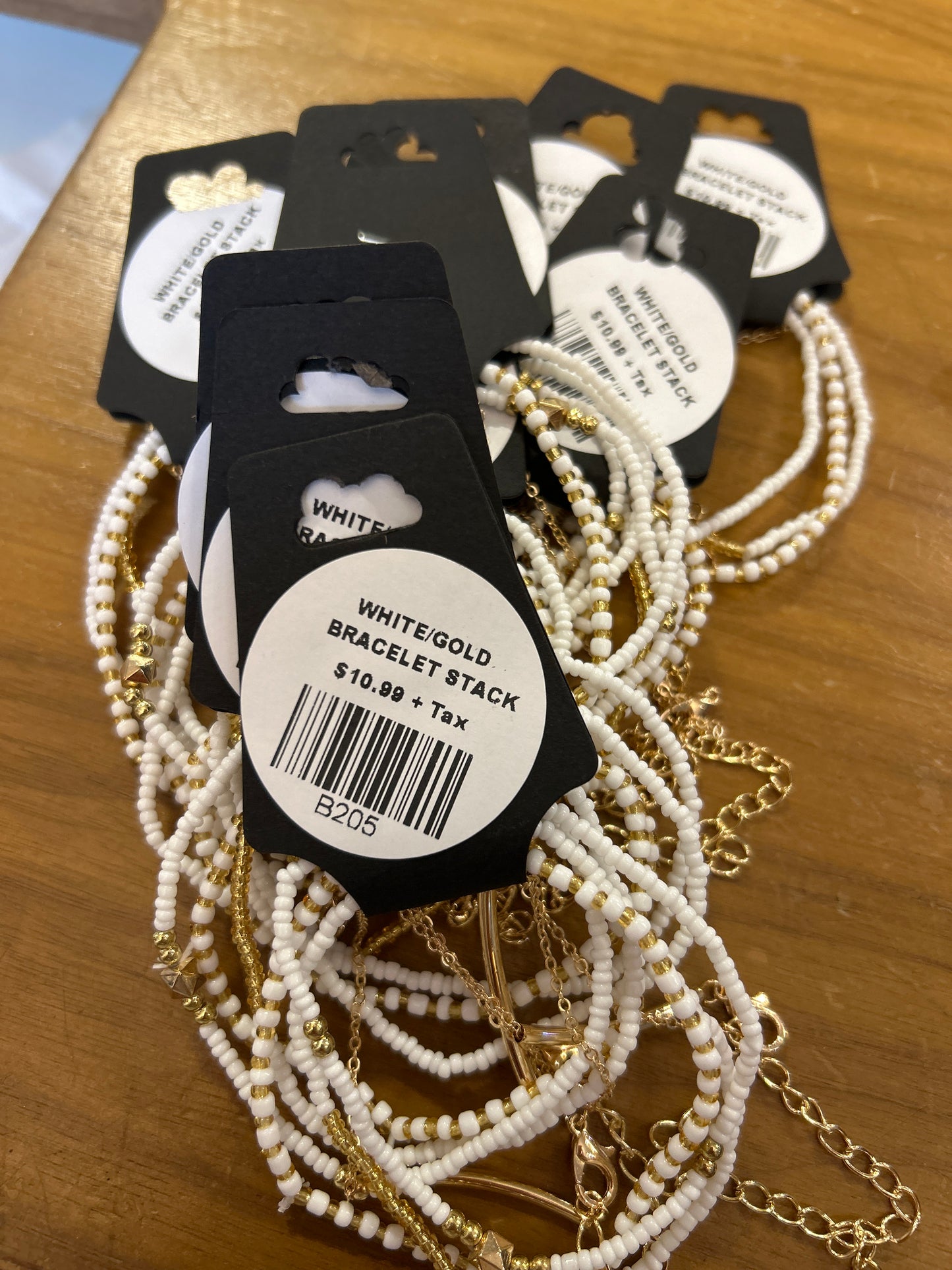 White/gold bracelet stack