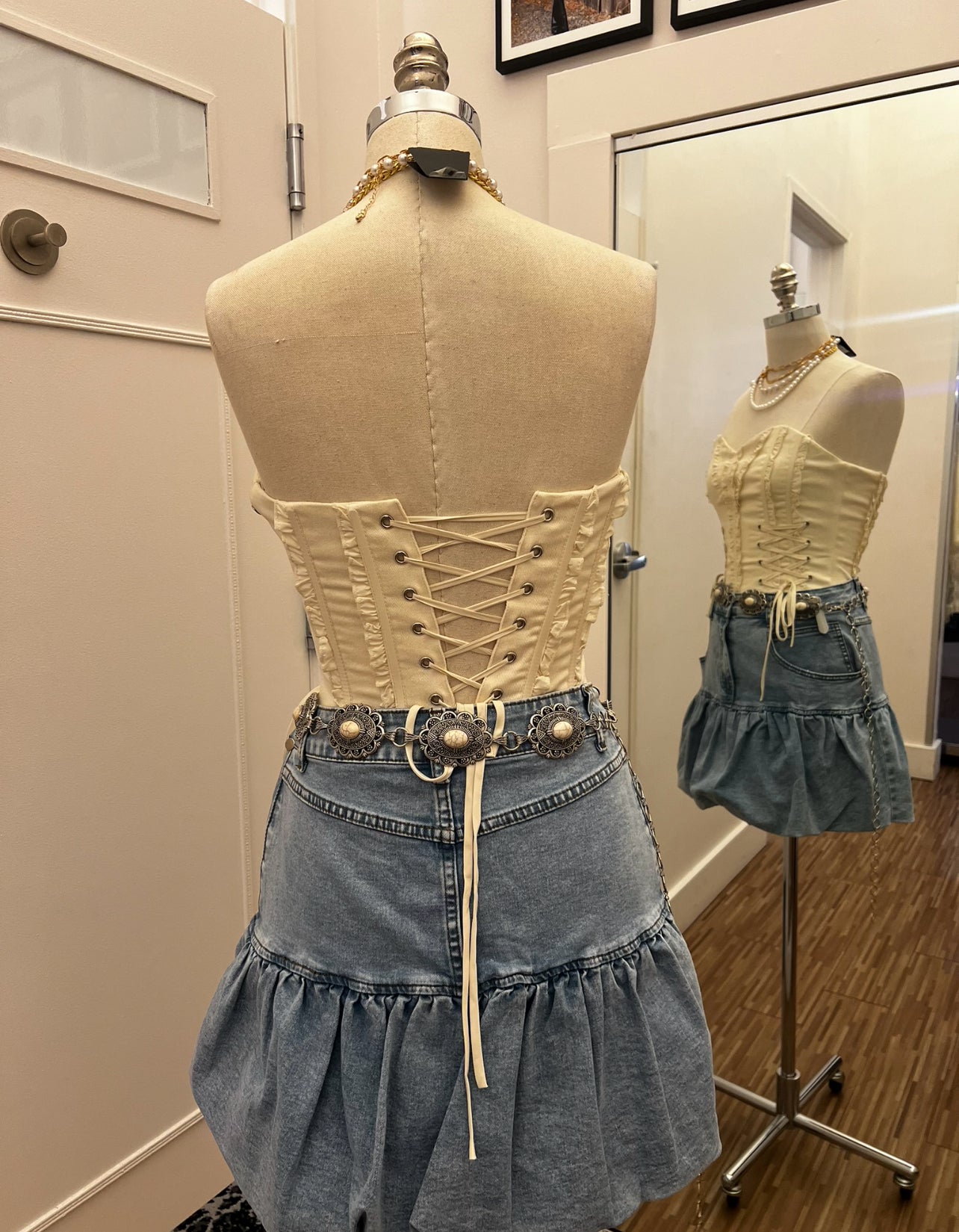 Side Lace-up Corset Ivory