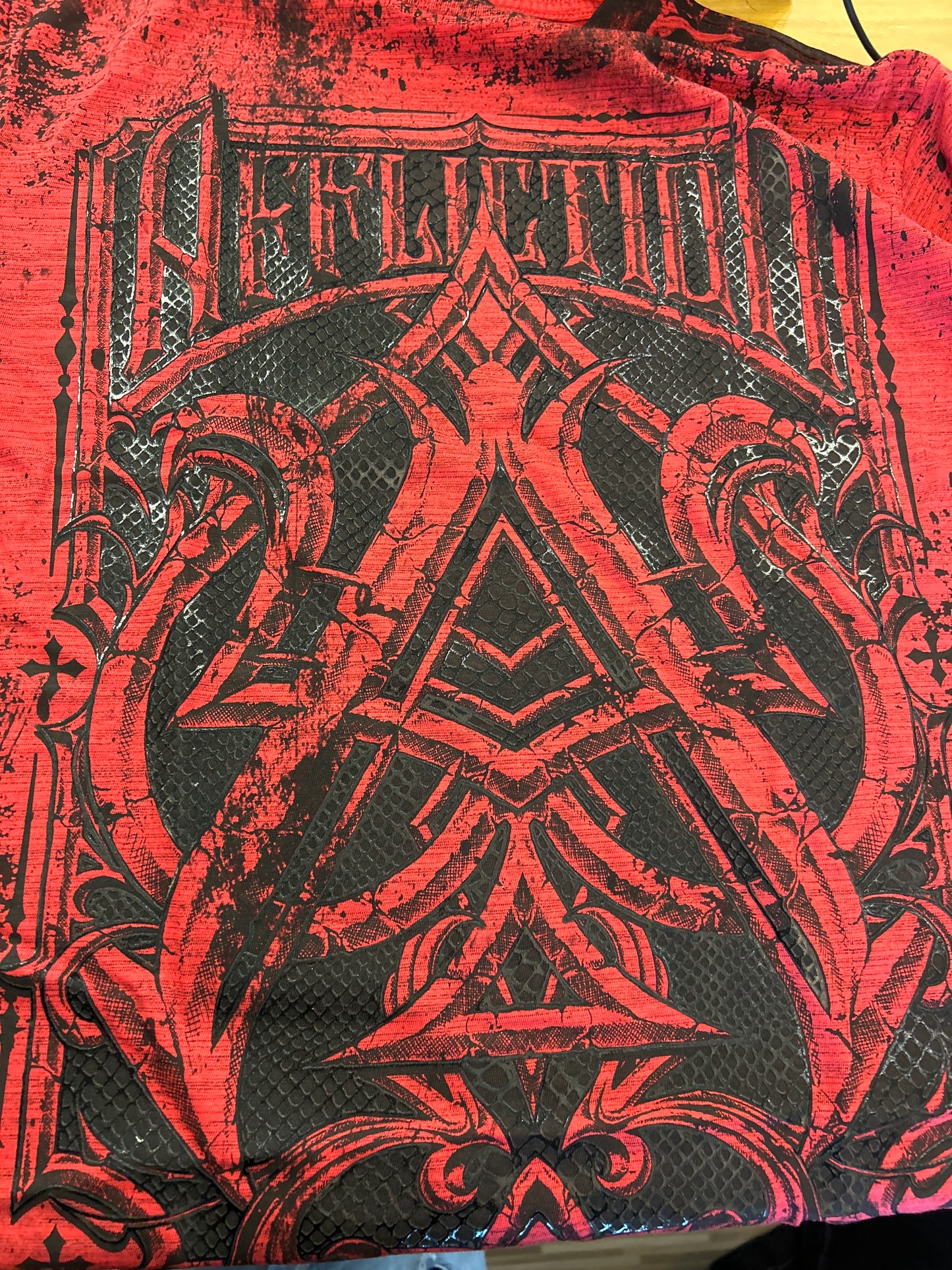 Affliction t-shirt