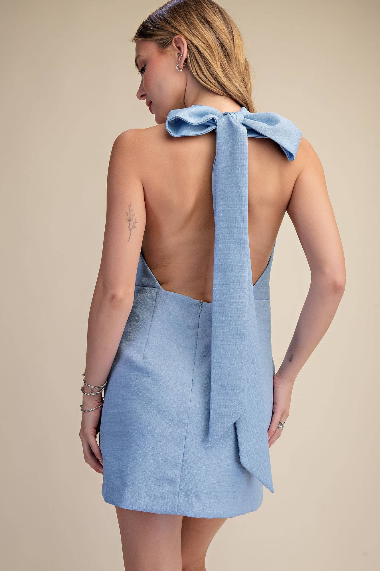 Halter Neck Open Back Bow Mini Dress: White / L