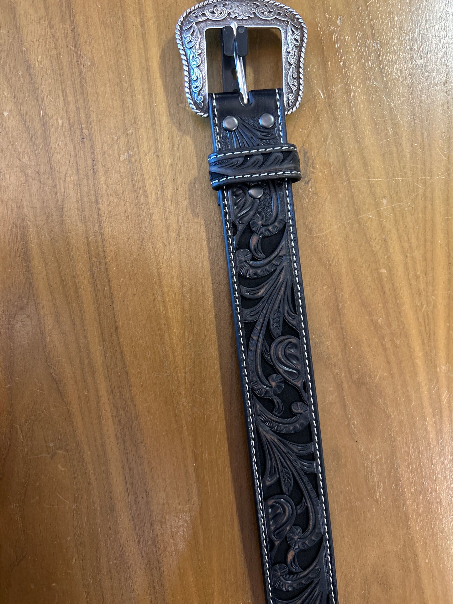 Women ariat belts