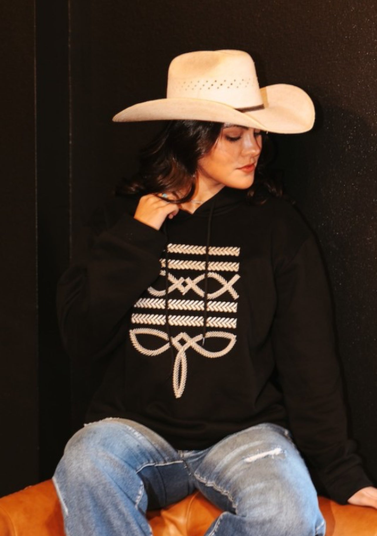 Women Hoodie Embroidered (black)