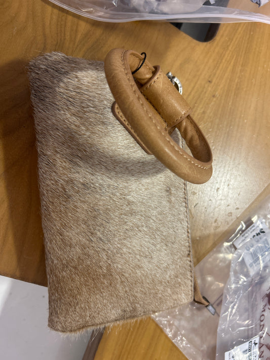 Cowhide wristlet a181TN