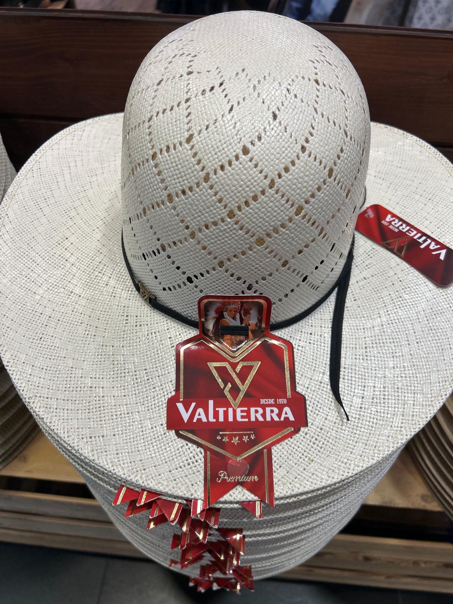 Sombrero Valtierra 300x cuadros