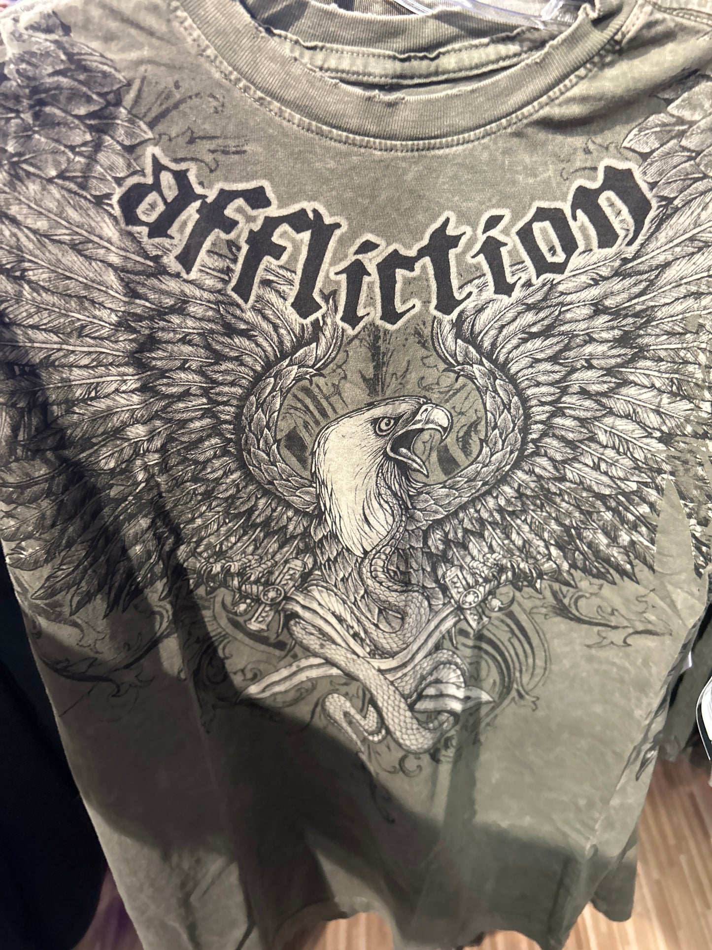 Affliction t-shirt