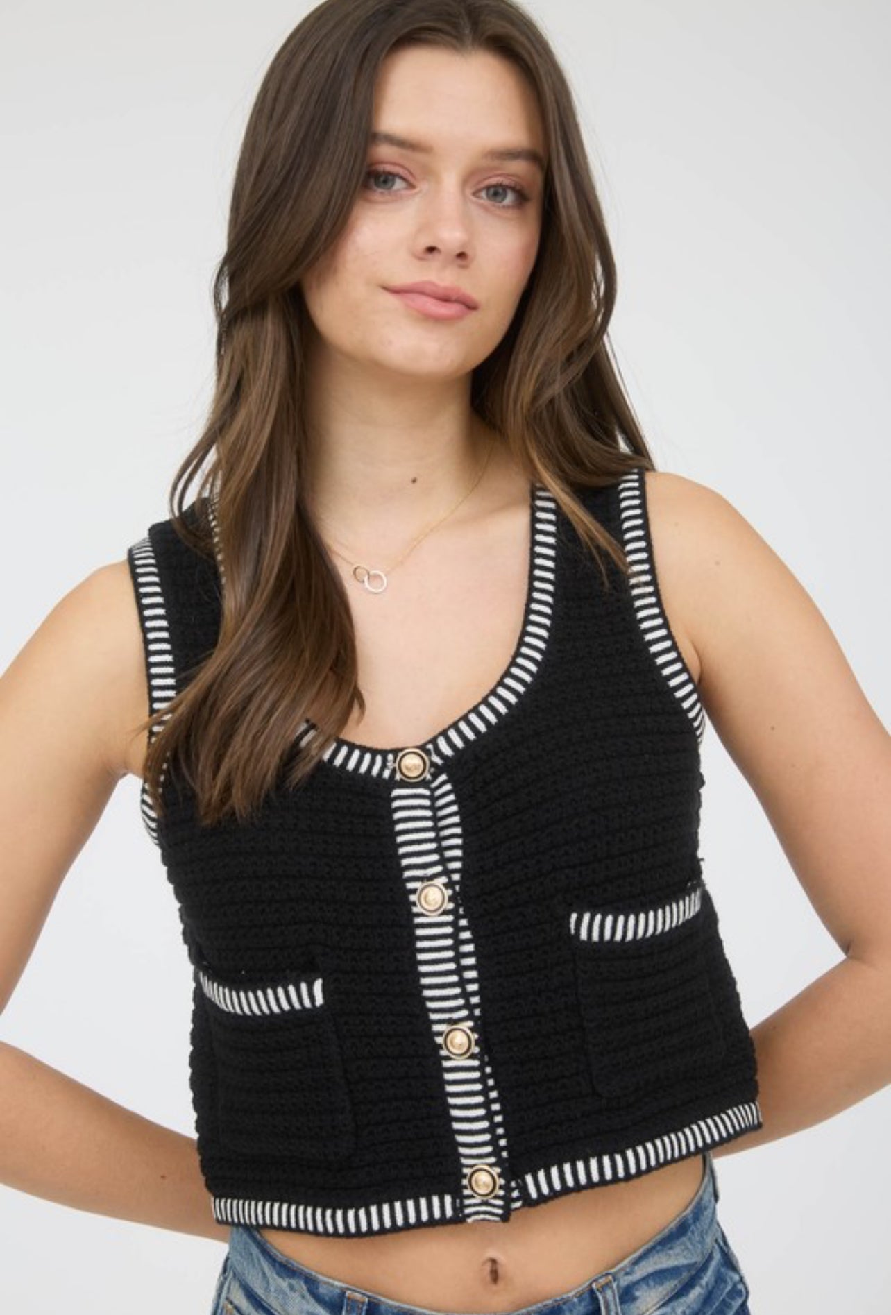 Black Knitted white top