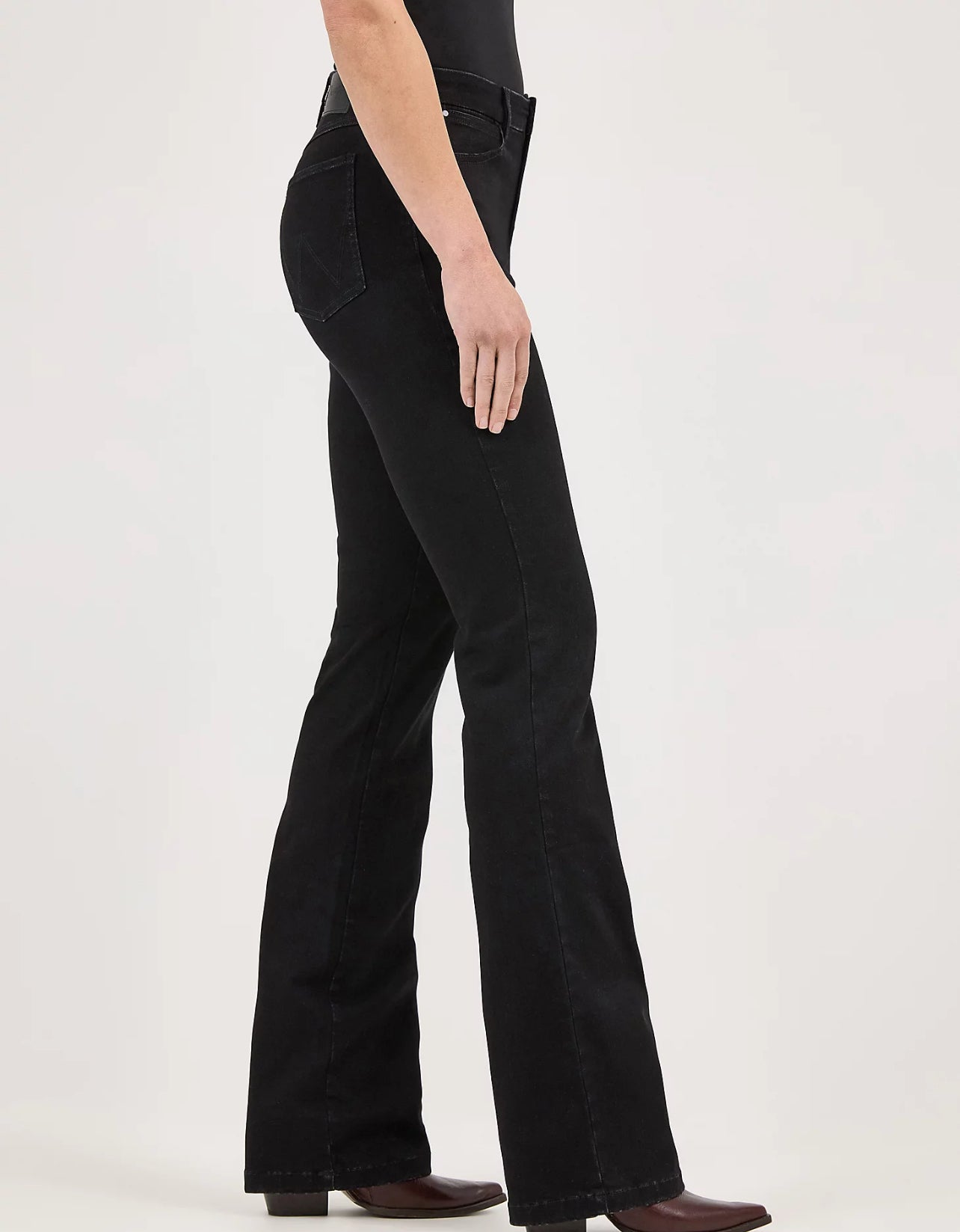 WOMEN'S WRANGLER BESPOKE HIGH RISE BOOTCUT JEAN 112371949