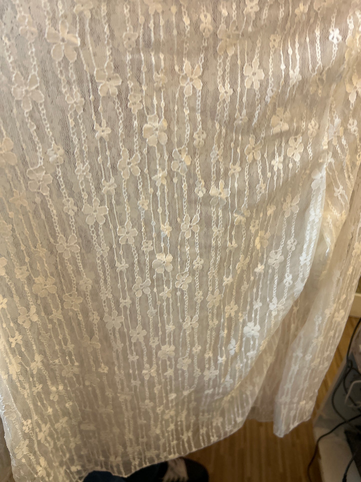 Floral mesh top white