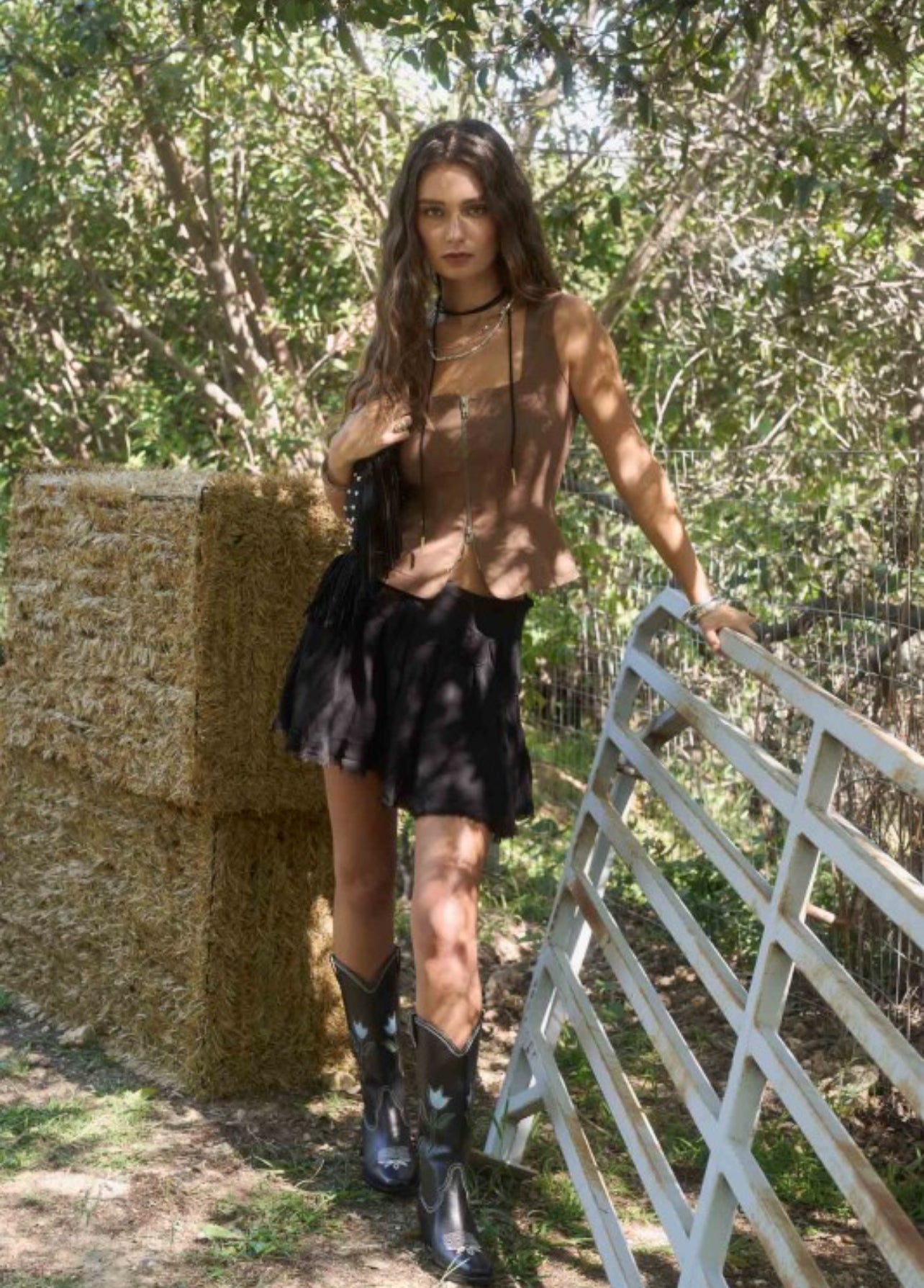 Zip-up Square Neck Sleeveless Blouse (brown)