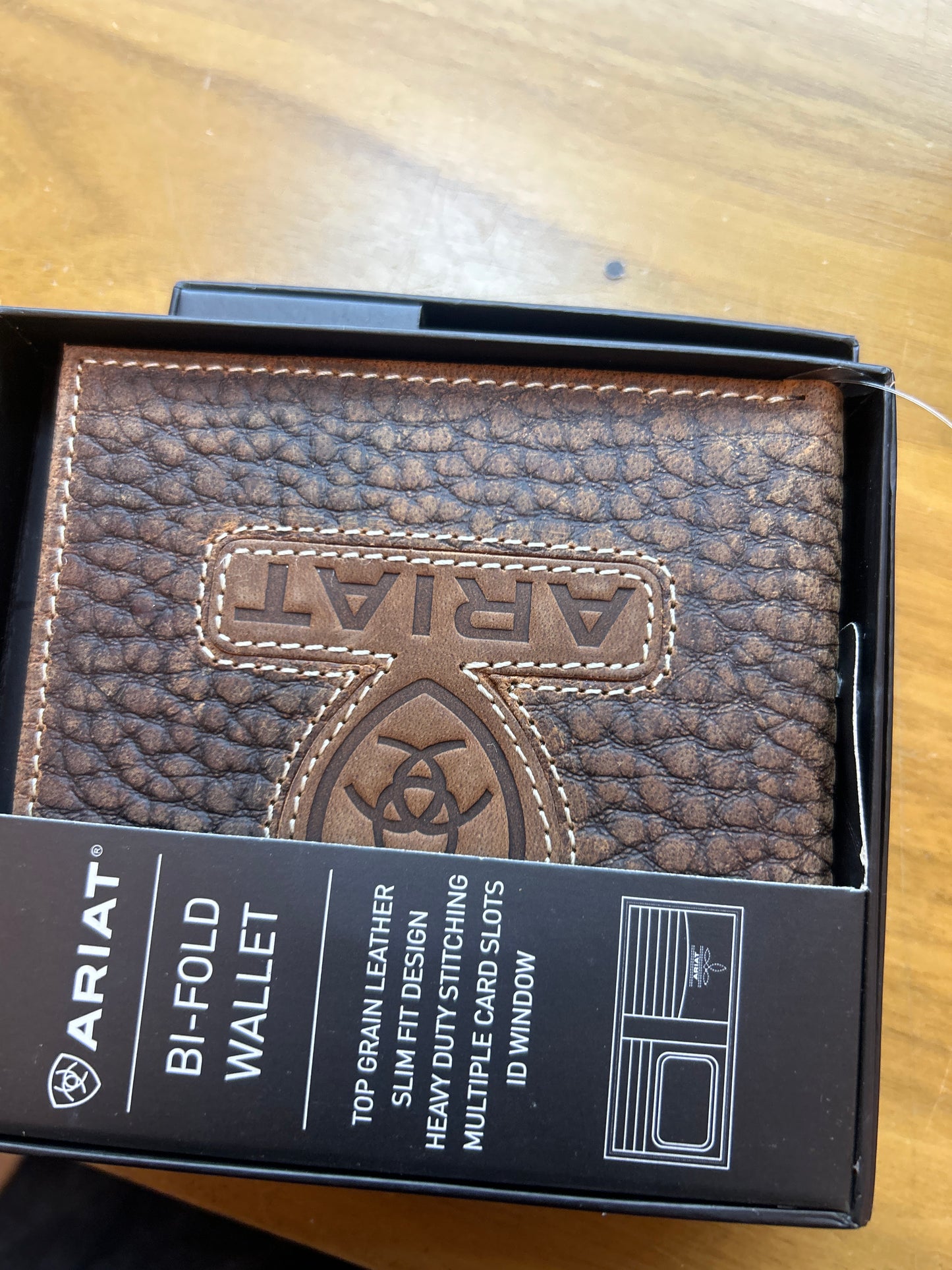 Ariat bifold wallet 4802