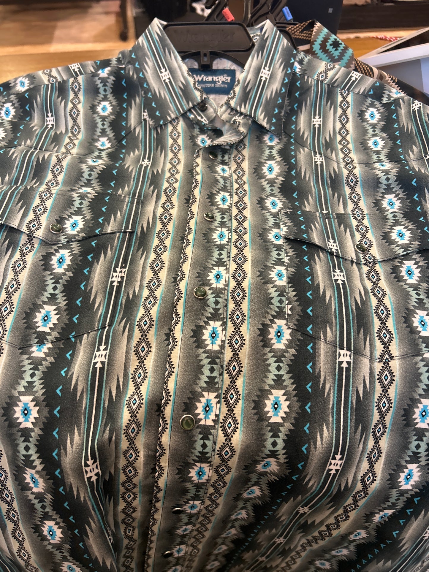 Wrangler shirt final sale