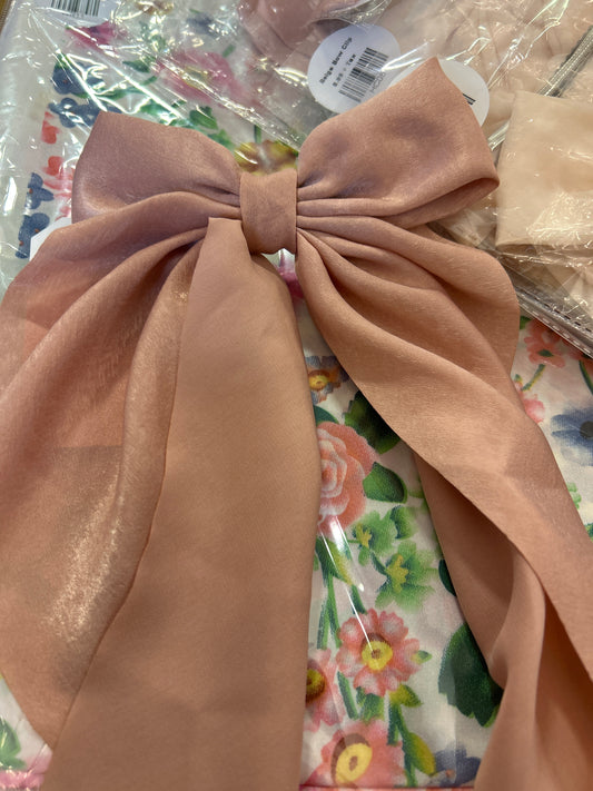 Bow pink