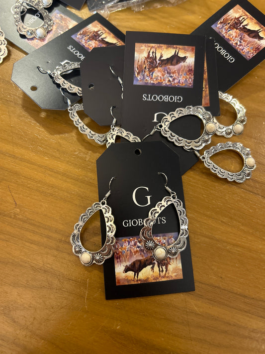 Earrings silver beige