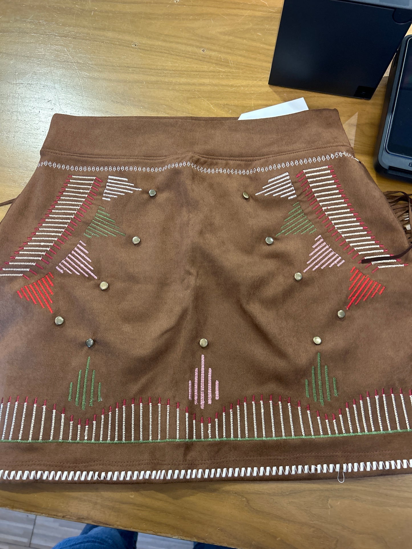 Embroidered skirt