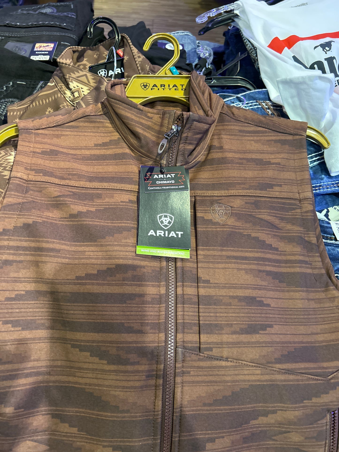 Ariat vest
