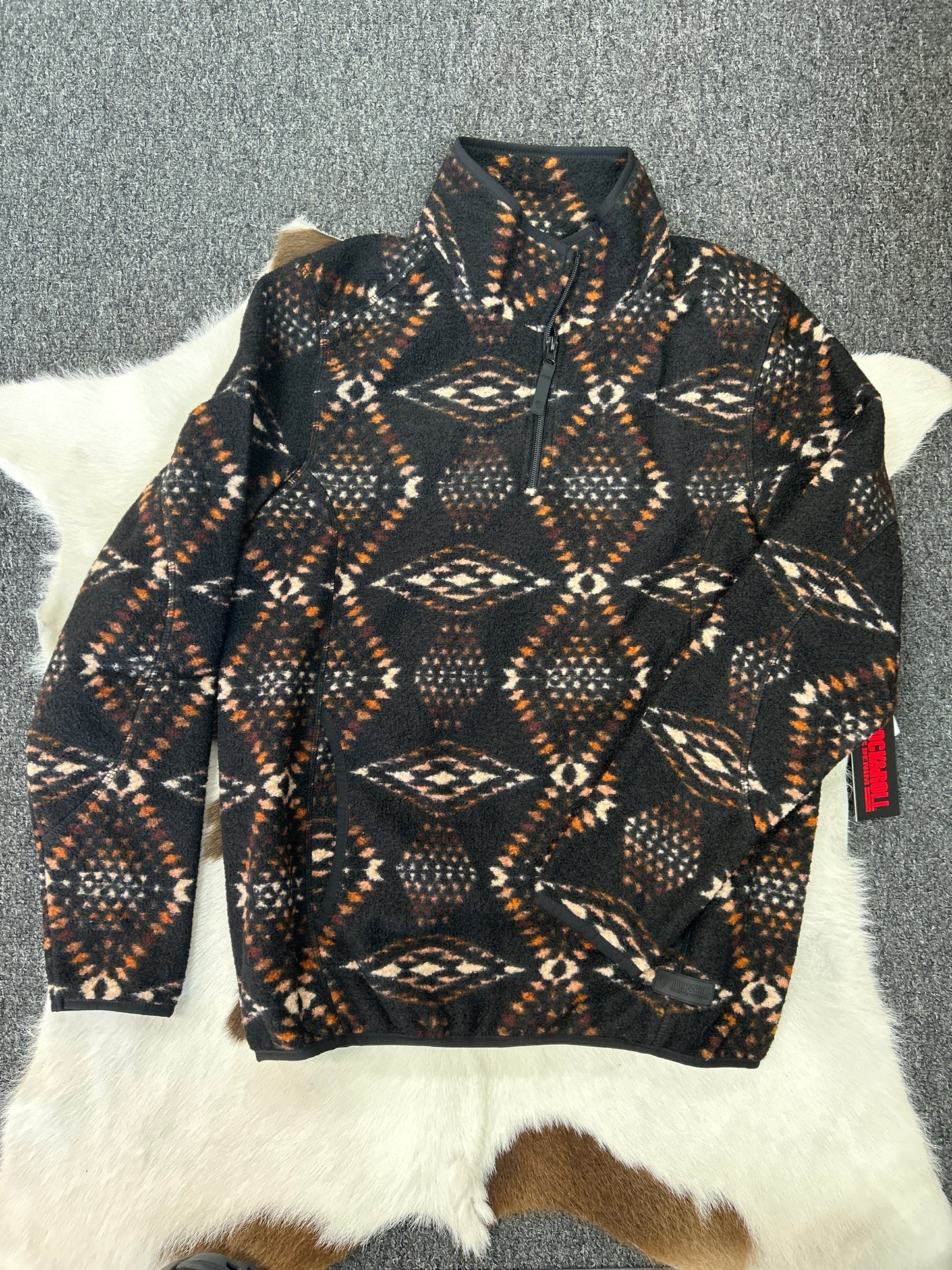 Rock And Roll Pullover trans01 ok