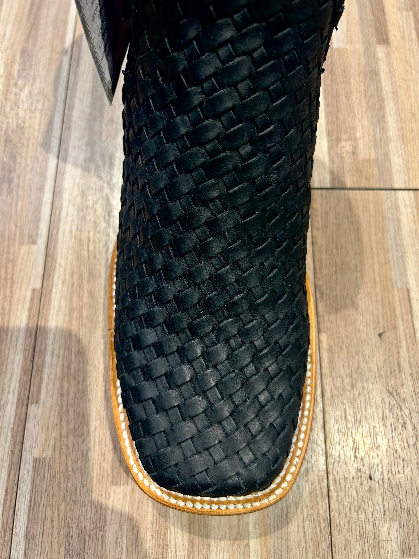 Botin Petatillo Black 716