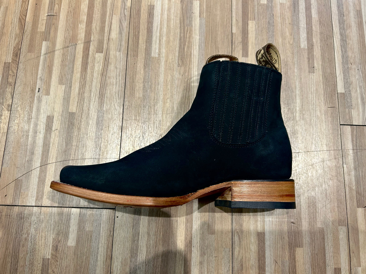 Sierra negras hombre oleobuck 395